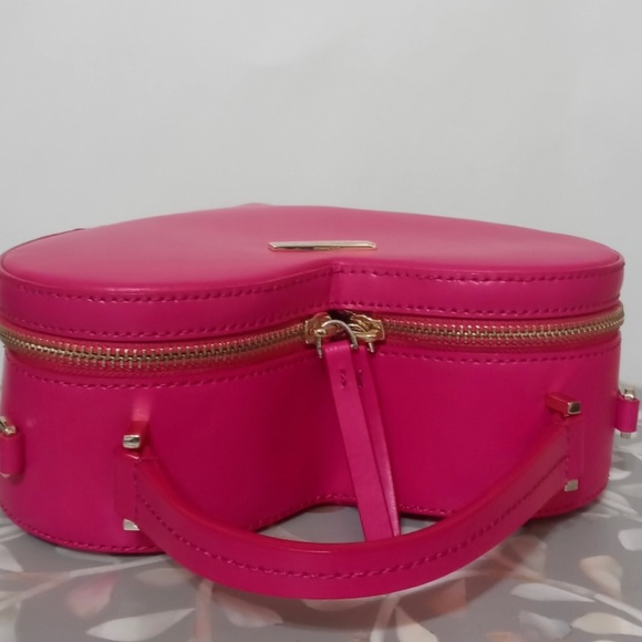 💕RARE Hot Pink Flirt Kate Spade Heart  Crossbody Purse Valentine's Day bag - Picture 5 of 10